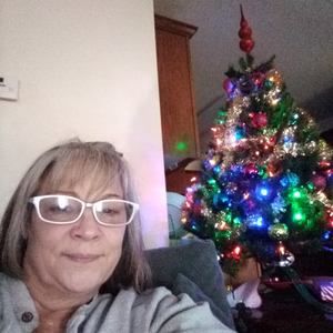 Meet your Posher, Linda